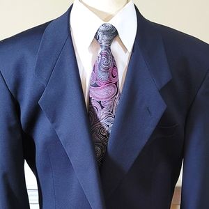 Giorgio Armani | Le Collezioni | Neiman Marcus